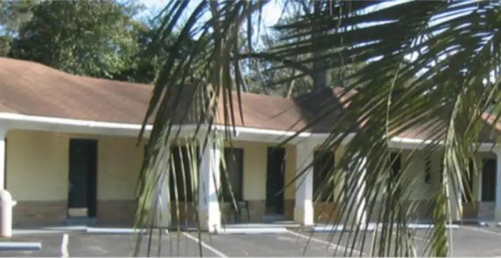 The Carolinian Inn 9