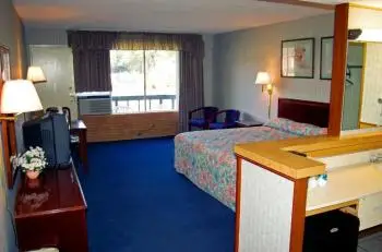 The Carolinian Inn 4